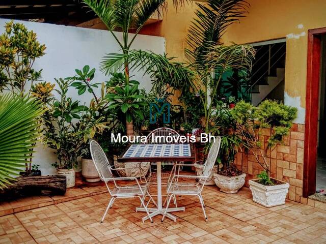 Casa para Venda em Belo Horizonte - 2