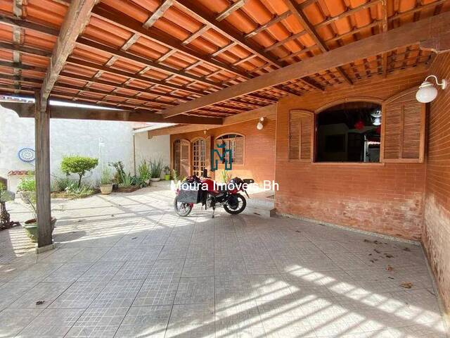 #CA0484 - Casa para Venda em Belo Horizonte - MG