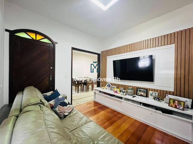 Casa para Venda em Belo Horizonte - 2