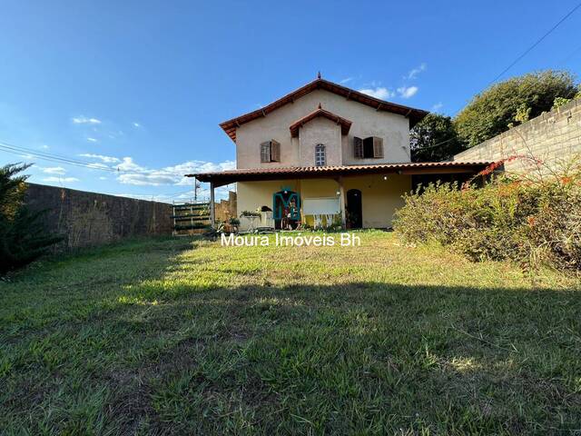 Casa para Venda em Belo Horizonte - 2
