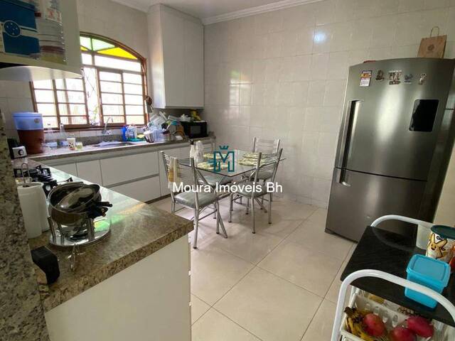 Casa para Venda em Belo Horizonte - 4
