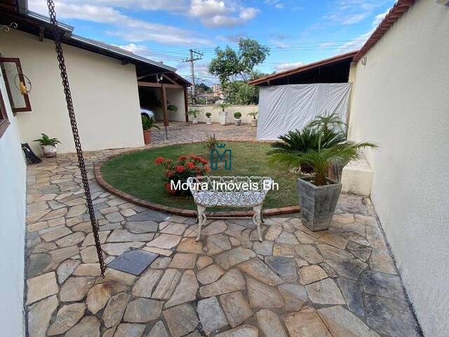 #CA0834 - Casa para Venda em Belo Horizonte - MG