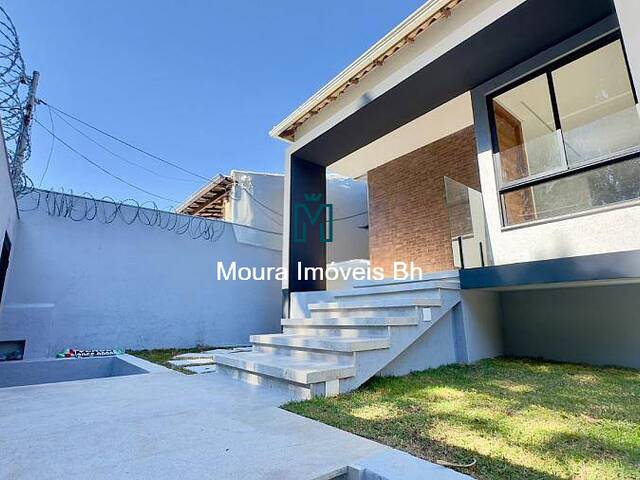 #CA0913 - Casa para Venda em Belo Horizonte - MG