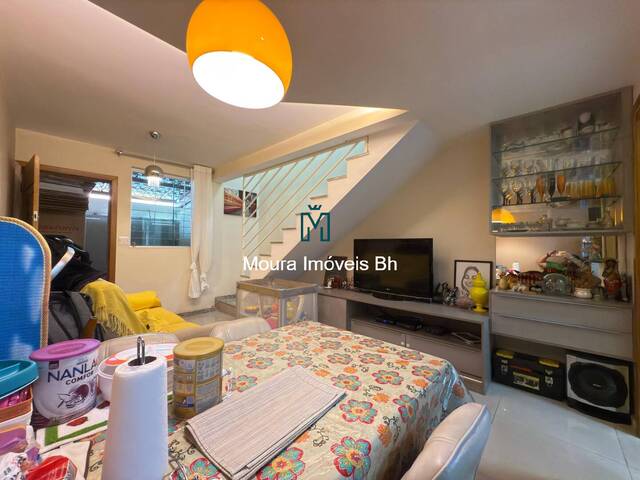 #CA0914 - Casa para Venda em Belo Horizonte - MG