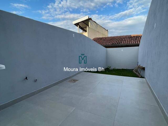 #CA0977 - Casa para Venda em Belo Horizonte - MG