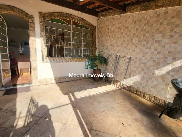 #CA0981 - Casa para Venda em Belo Horizonte - MG