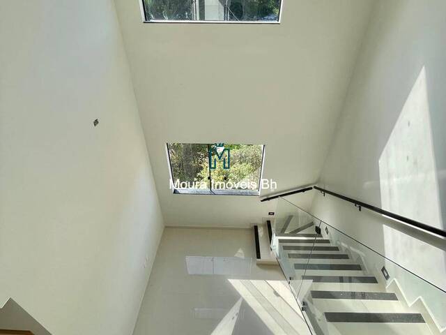 #CO0913 - Cobertura para Venda em Santa Luzia - MG