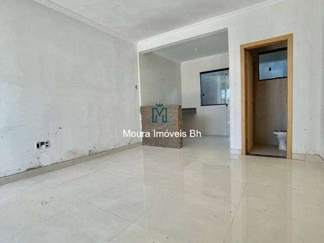 #CA0992 - Casa para Venda em Santa Luzia - MG