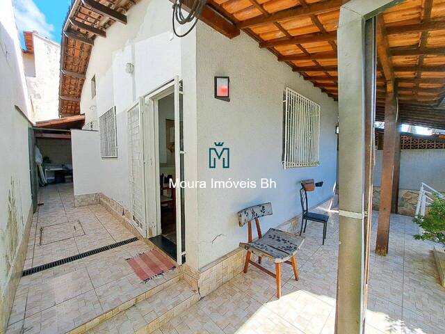 #CA1053 - Casa para Venda em Belo Horizonte - MG