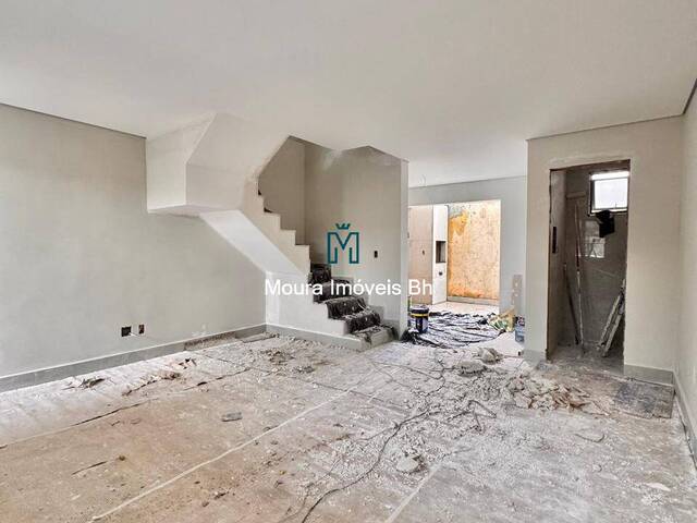 #CA1067 - Casa para Venda em Belo Horizonte - MG