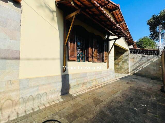 #CA1090 - Casa para Venda em Belo Horizonte - MG