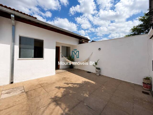 Casa para Venda em Belo Horizonte - 2